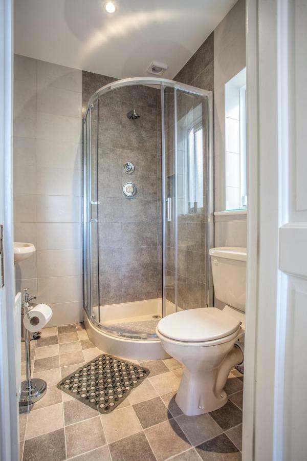 Tintawn House Hotell Sandyford Eksteriør bilde