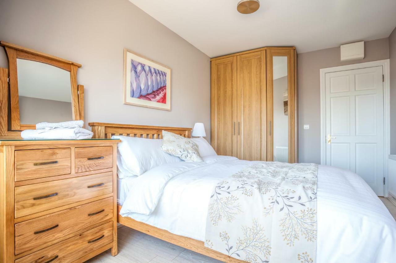 Tintawn House Hotell Sandyford Eksteriør bilde