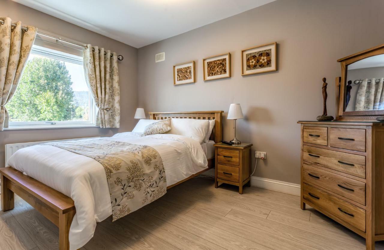 Tintawn House Hotell Sandyford Eksteriør bilde