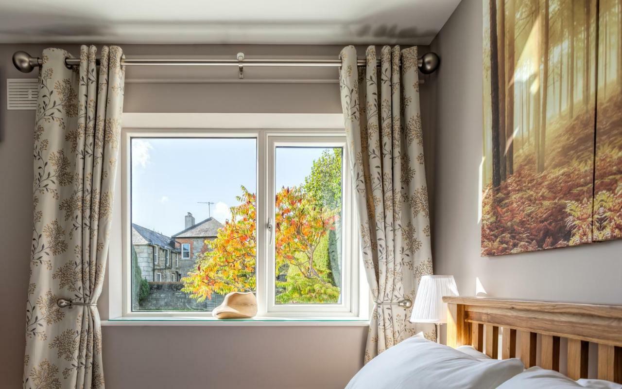 Tintawn House Hotell Sandyford Eksteriør bilde