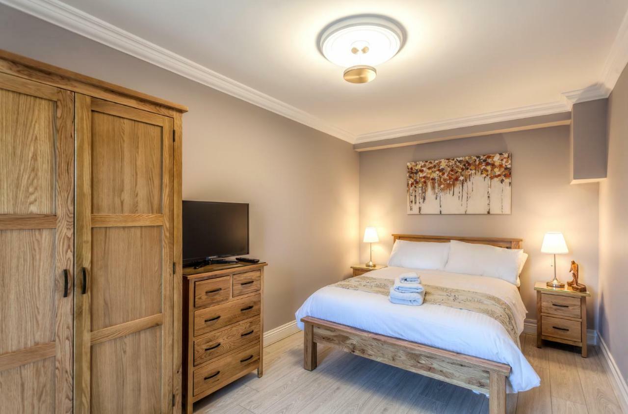 Tintawn House Hotell Sandyford Eksteriør bilde