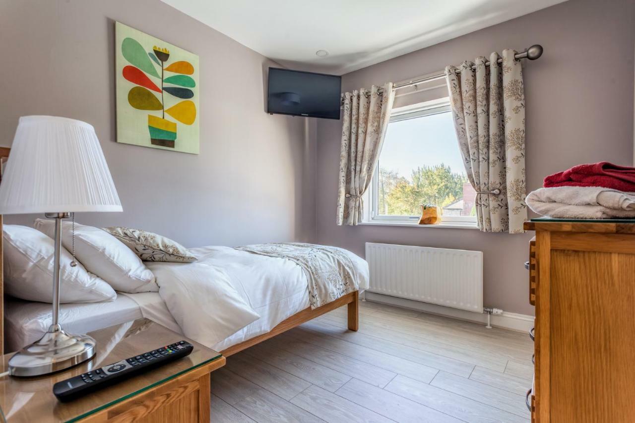 Tintawn House Hotell Sandyford Eksteriør bilde