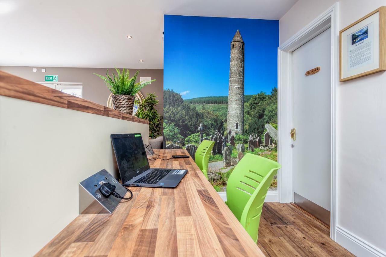 Tintawn House Hotell Sandyford Eksteriør bilde