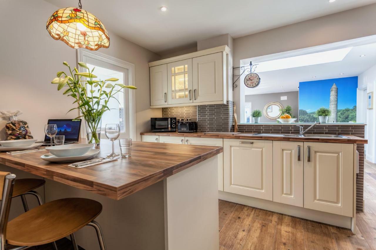 Tintawn House Hotell Sandyford Eksteriør bilde