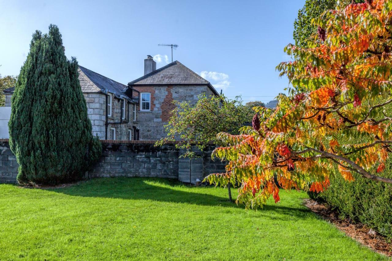 Tintawn House Hotell Sandyford Eksteriør bilde